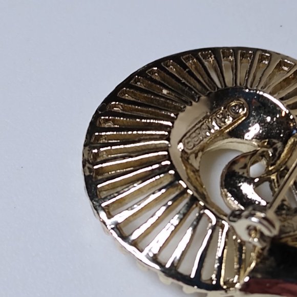 Vintage Metal Nautilus Shell Brooch - Picture 13 of 14